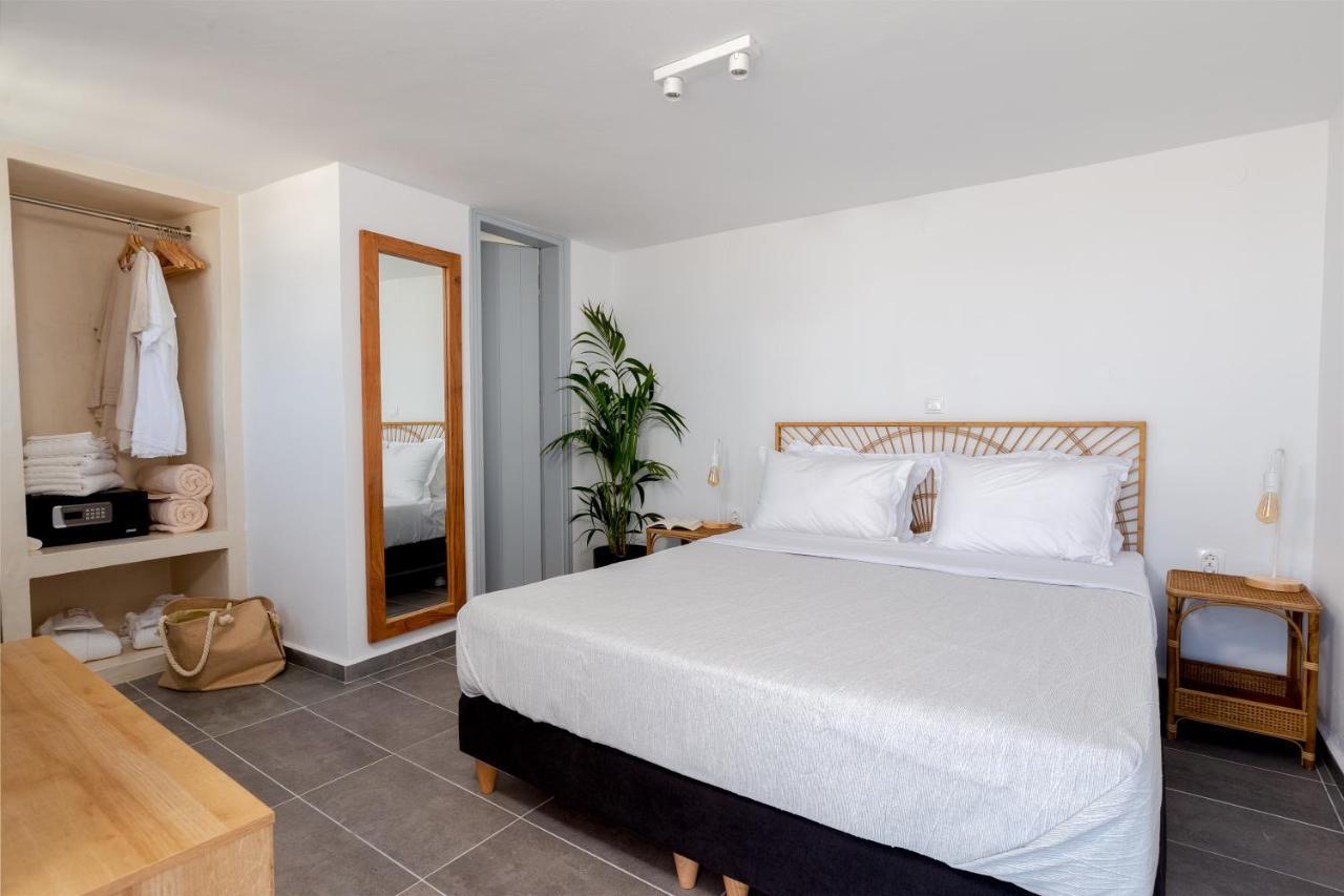 Divino Suites (Adults Only) Тира Экстерьер фото