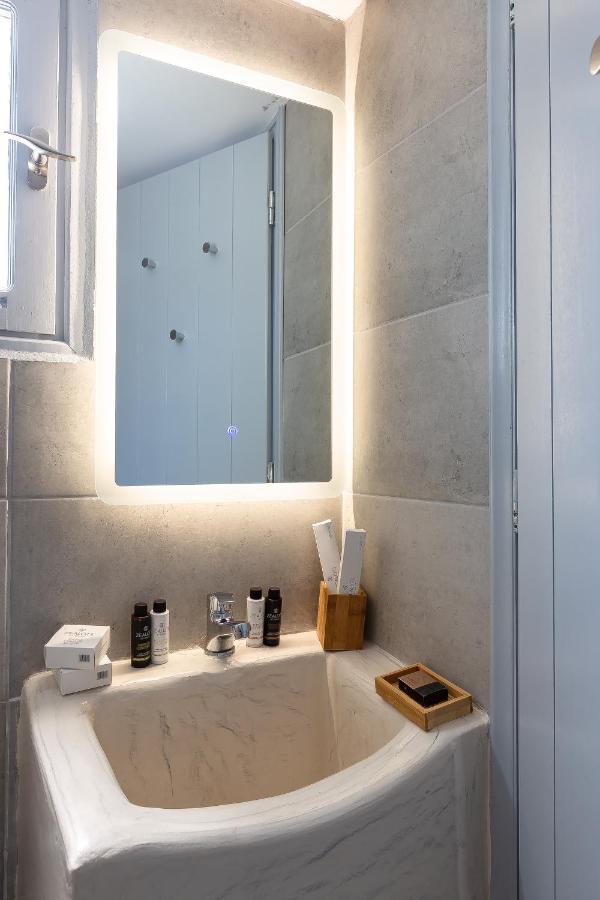 Divino Suites (Adults Only) Тира Экстерьер фото